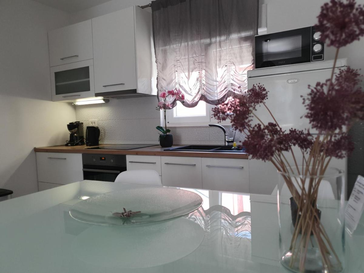 Apartment Tonka Sibenik Bagian luar foto