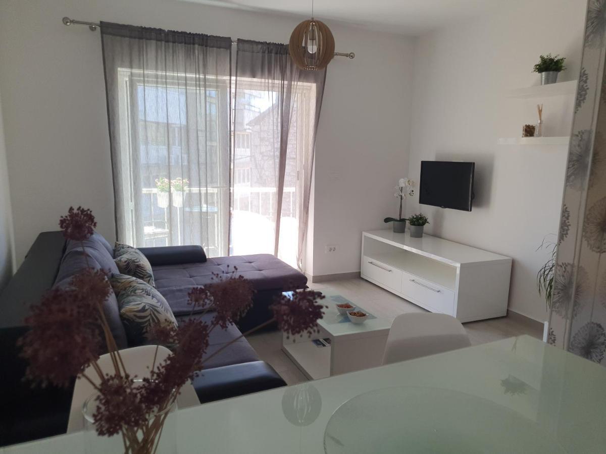 Apartment Tonka Sibenik Bagian luar foto