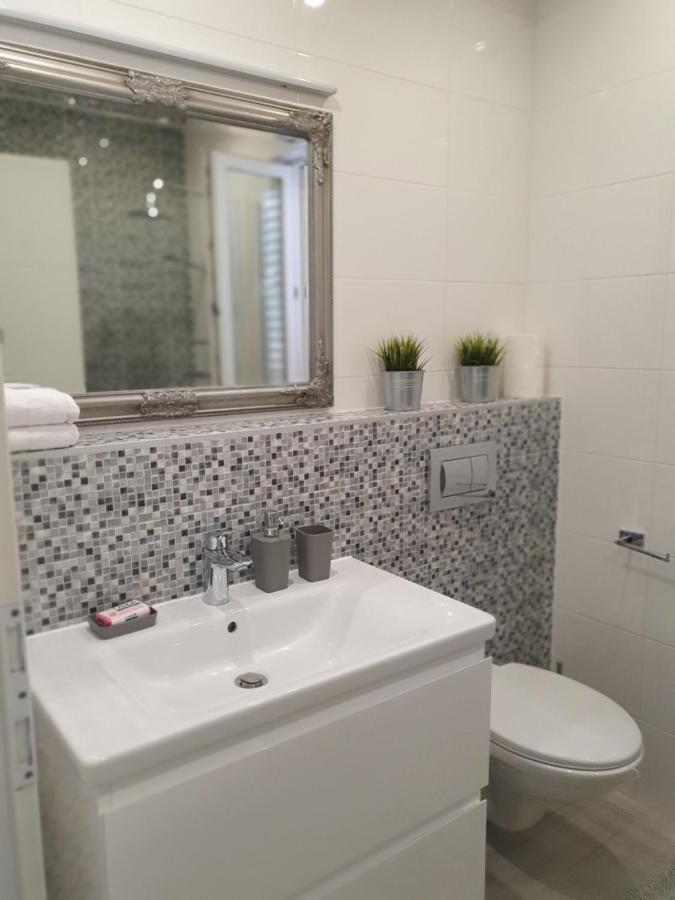 Apartment Tonka Sibenik Bagian luar foto