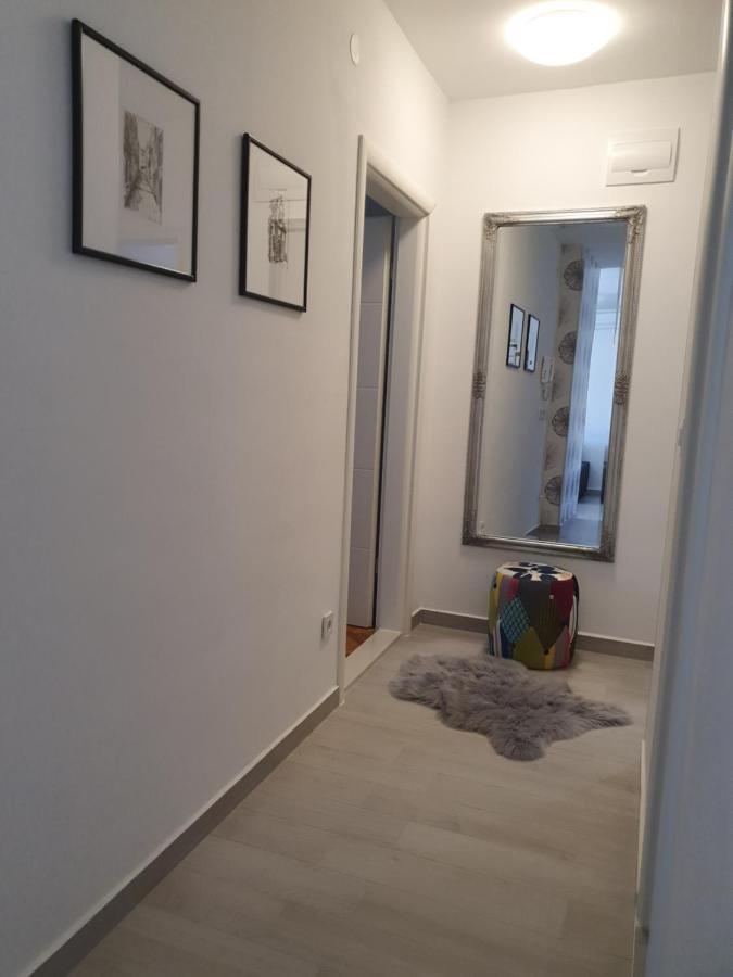 Apartment Tonka Sibenik Bagian luar foto