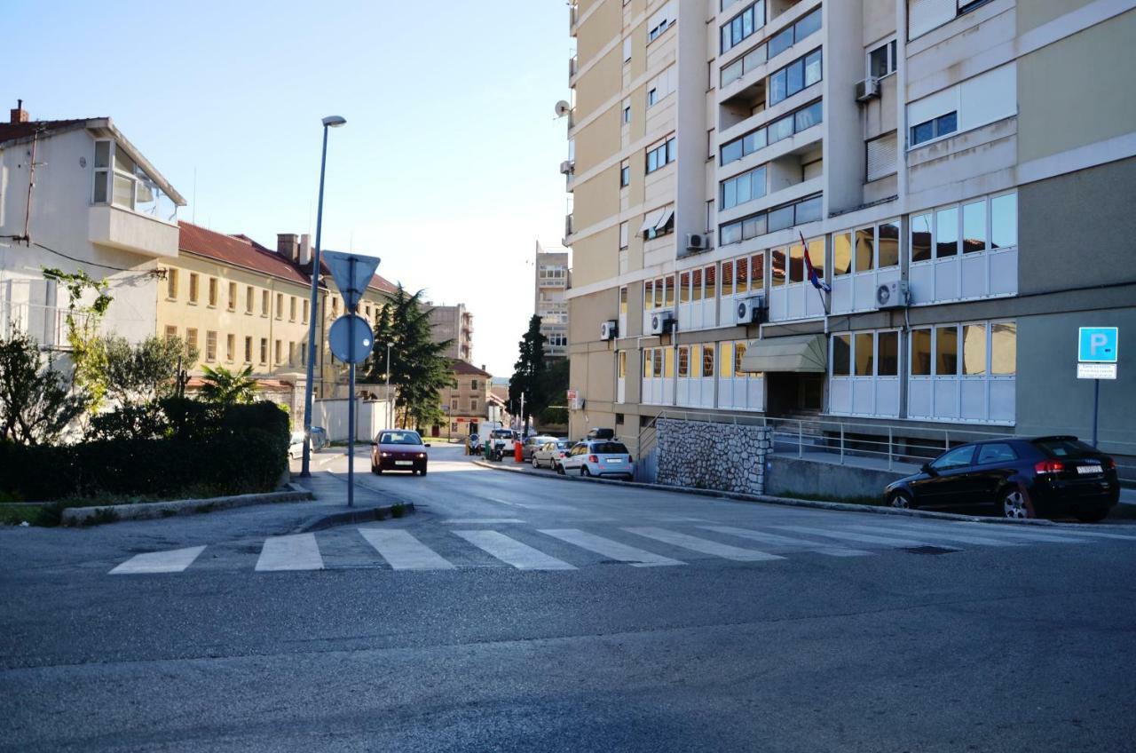 Apartment Tonka Sibenik Bagian luar foto